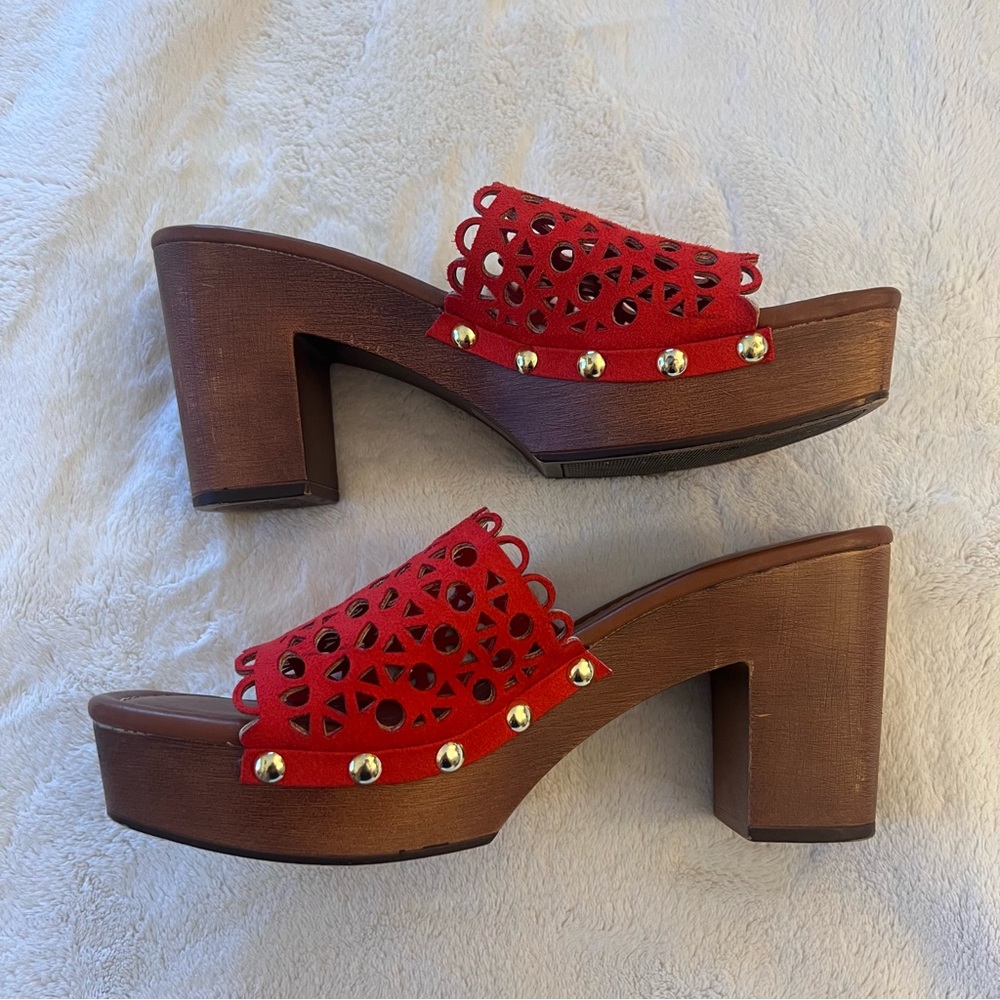 WOOD RED HEELS